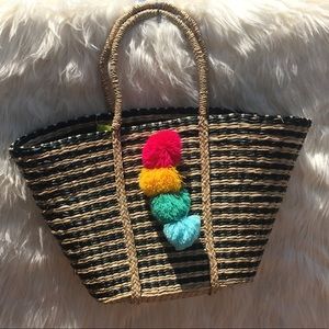 🎉HP ... Pom Pom Summer tote